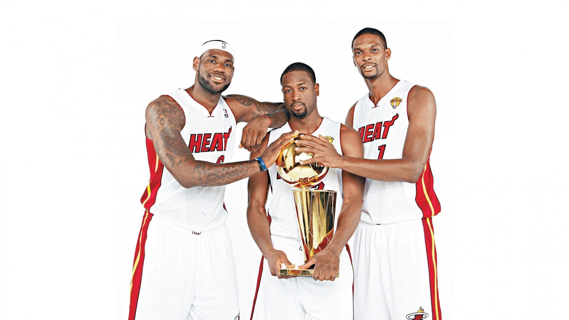 布克单节二十分带领太阳打出进攻高潮,布克36分太阳险胜火箭